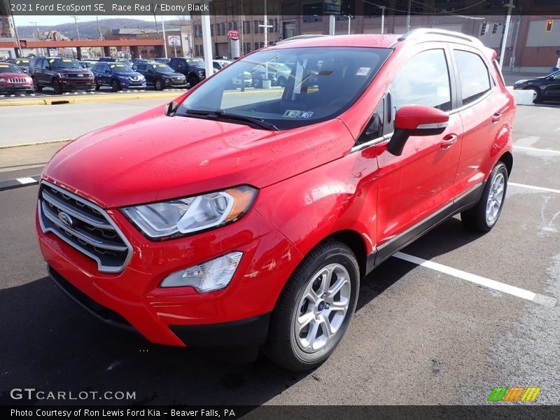 Front 3/4 View of 2021 EcoSport SE