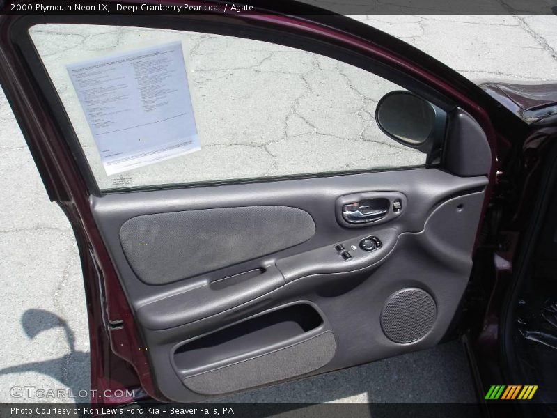 Deep Cranberry Pearlcoat / Agate 2000 Plymouth Neon LX