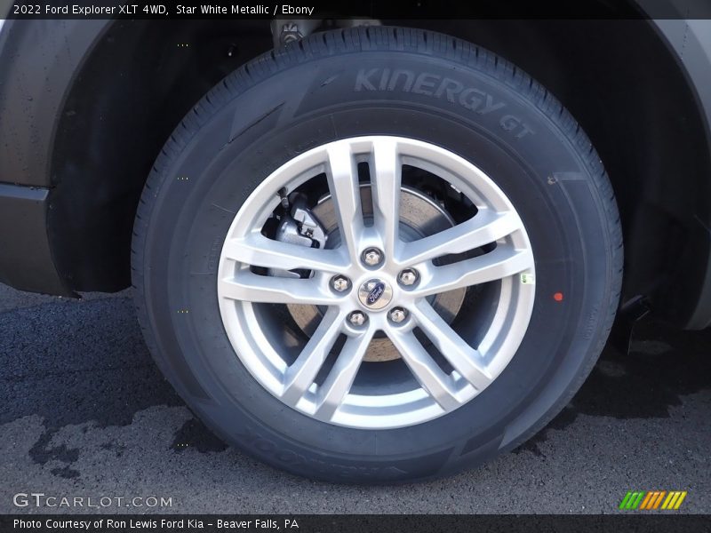 Star White Metallic / Ebony 2022 Ford Explorer XLT 4WD