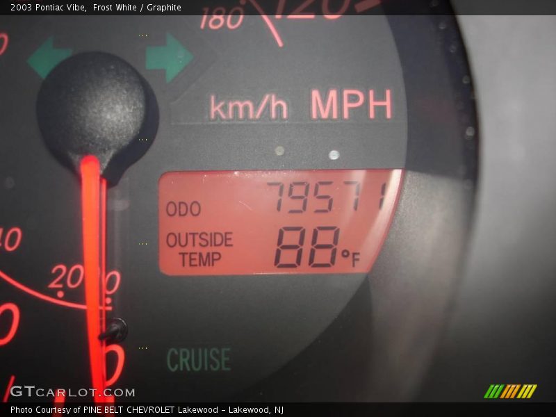 Frost White / Graphite 2003 Pontiac Vibe