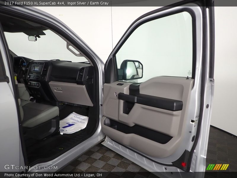 Ingot Silver / Earth Gray 2017 Ford F150 XL SuperCab 4x4