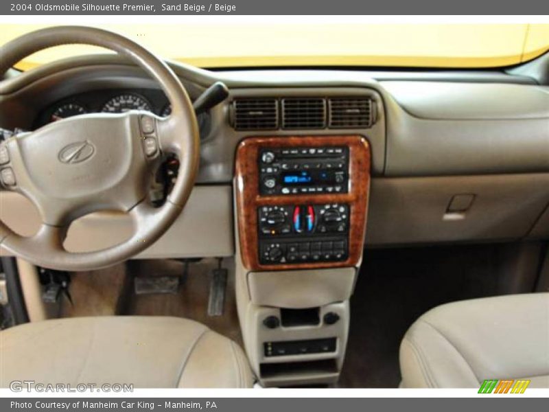 Sand Beige / Beige 2004 Oldsmobile Silhouette Premier