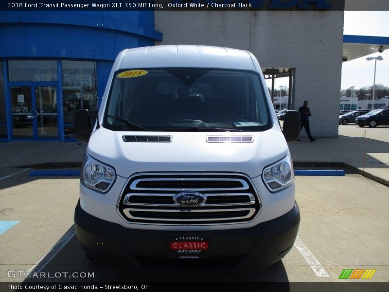 Oxford White / Charcoal Black 2018 Ford Transit Passenger Wagon XLT 350 MR Long