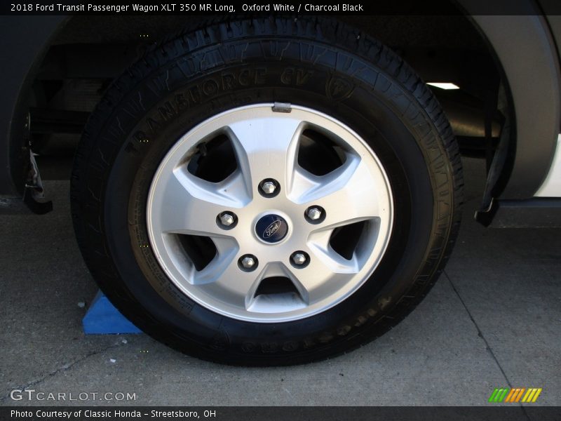 Oxford White / Charcoal Black 2018 Ford Transit Passenger Wagon XLT 350 MR Long