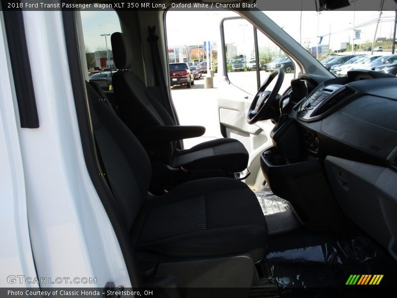 Oxford White / Charcoal Black 2018 Ford Transit Passenger Wagon XLT 350 MR Long
