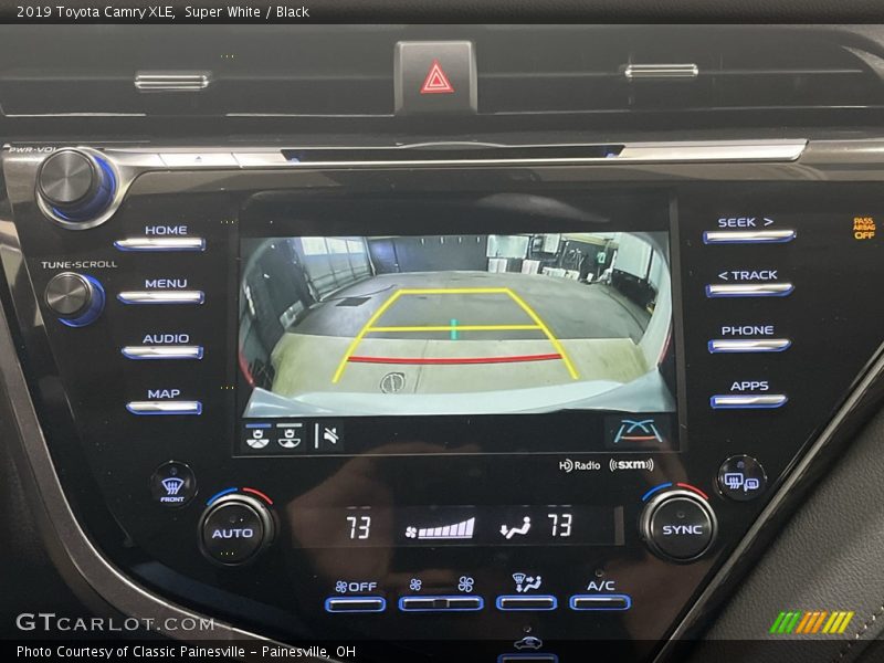 Super White / Black 2019 Toyota Camry XLE