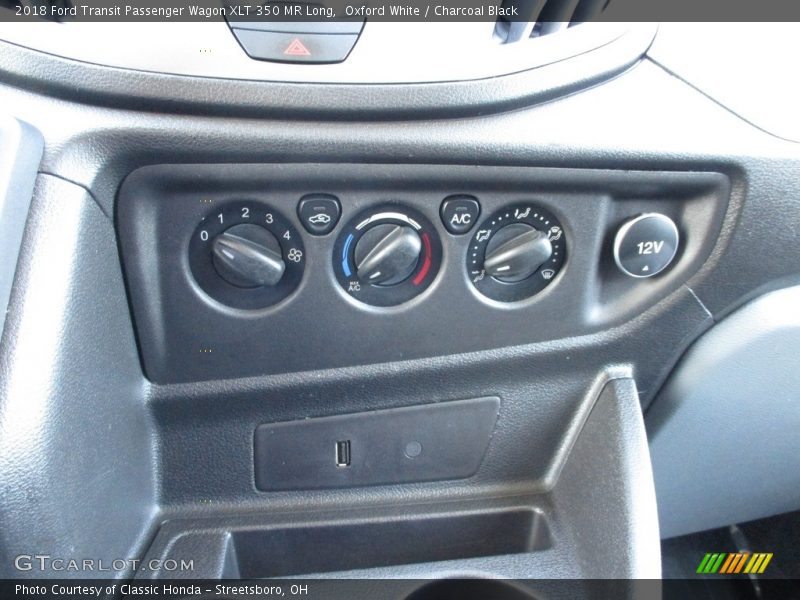 Oxford White / Charcoal Black 2018 Ford Transit Passenger Wagon XLT 350 MR Long