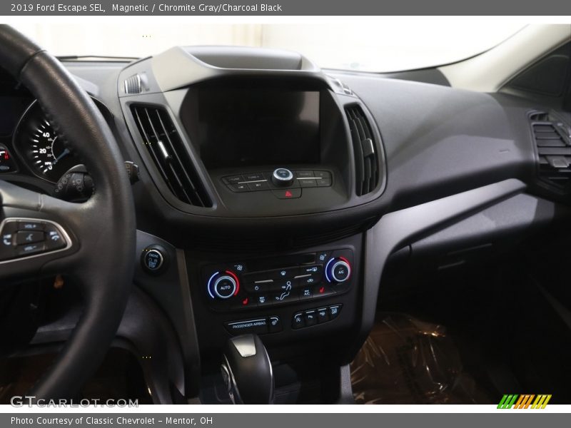 Magnetic / Chromite Gray/Charcoal Black 2019 Ford Escape SEL
