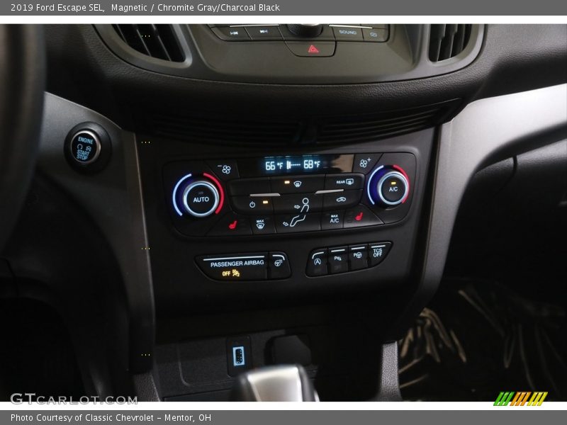 Magnetic / Chromite Gray/Charcoal Black 2019 Ford Escape SEL