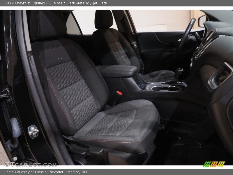 Mosaic Black Metallic / Jet Black 2019 Chevrolet Equinox LT