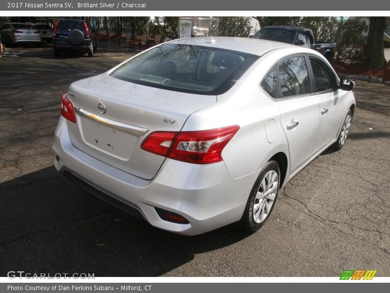 Brilliant Silver / Charcoal 2017 Nissan Sentra SV