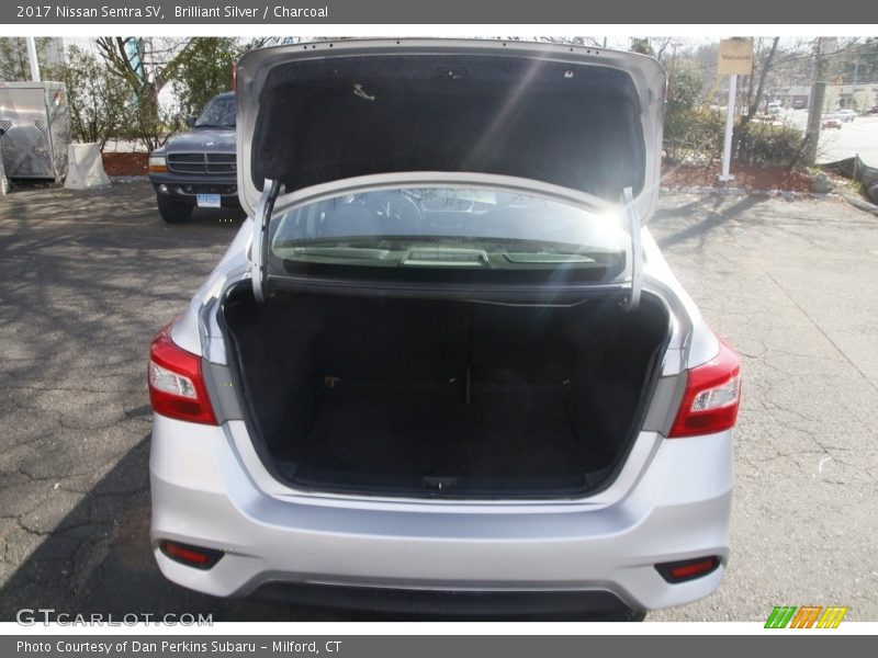 Brilliant Silver / Charcoal 2017 Nissan Sentra SV