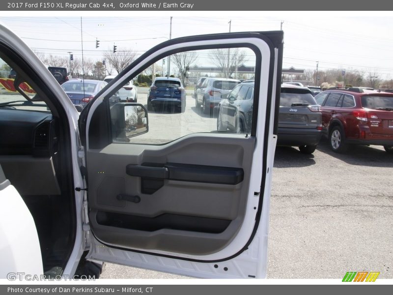 Oxford White / Earth Gray 2017 Ford F150 XL Regular Cab 4x4