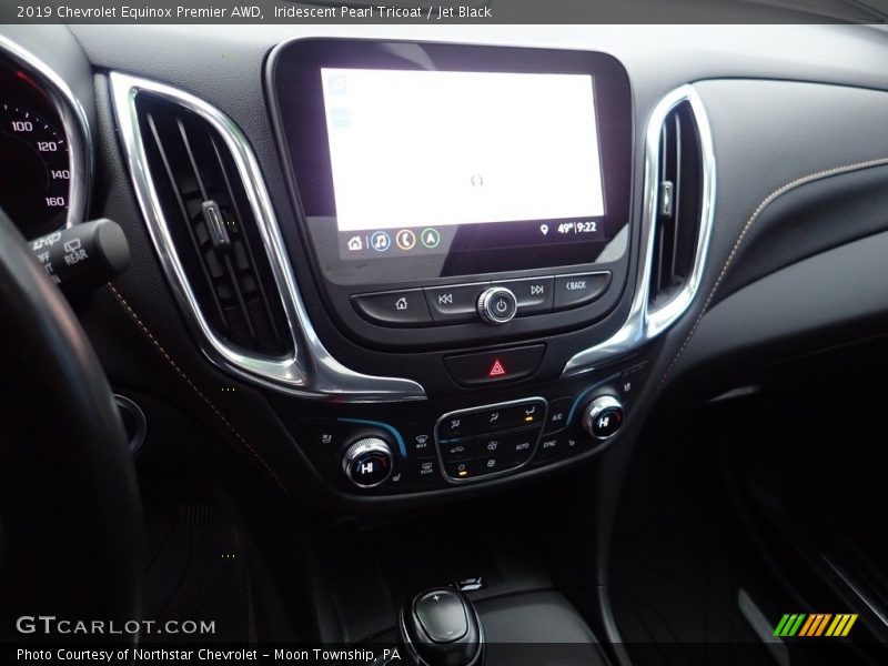 Iridescent Pearl Tricoat / Jet Black 2019 Chevrolet Equinox Premier AWD