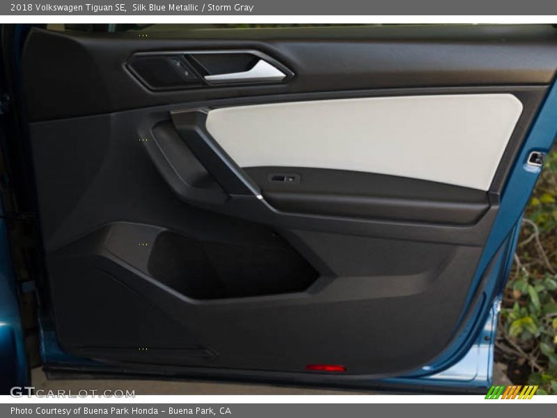 Door Panel of 2018 Tiguan SE