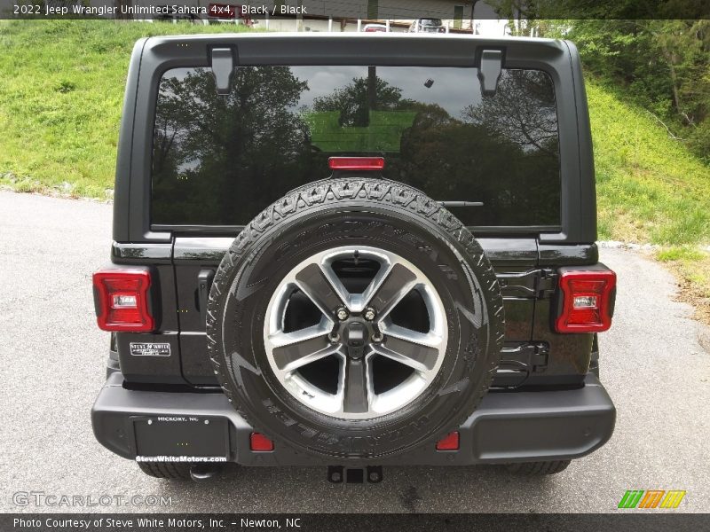 Black / Black 2022 Jeep Wrangler Unlimited Sahara 4x4