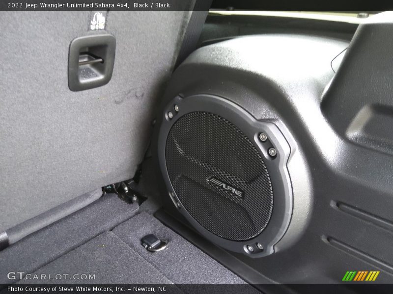 Audio System of 2022 Wrangler Unlimited Sahara 4x4