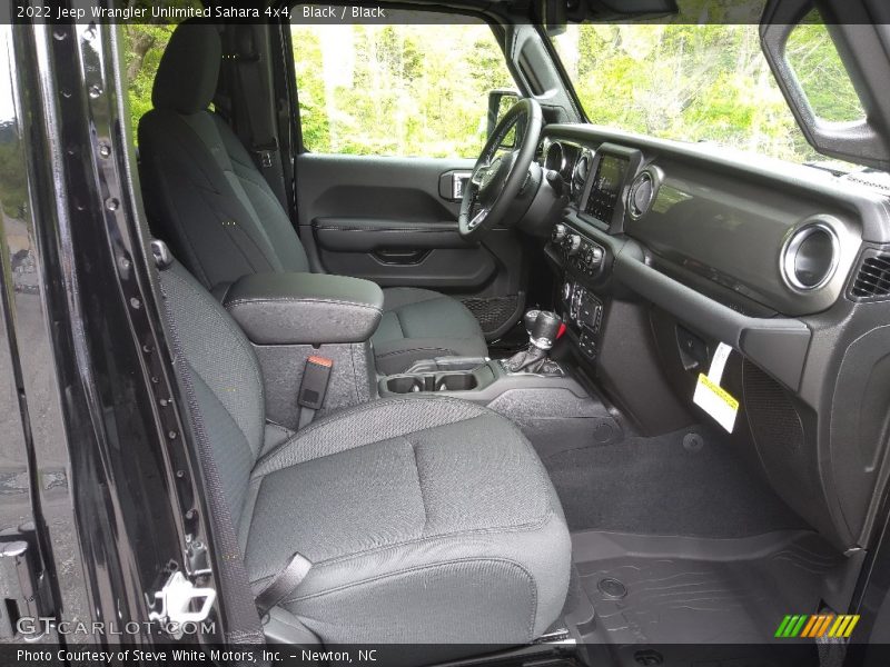 Front Seat of 2022 Wrangler Unlimited Sahara 4x4