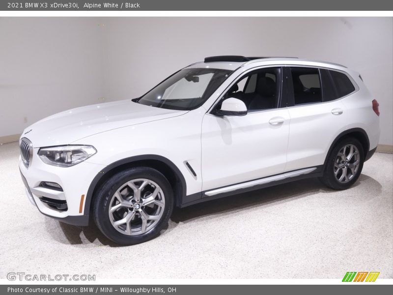 Alpine White / Black 2021 BMW X3 xDrive30i