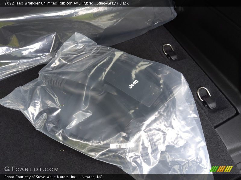 Sting-Gray / Black 2022 Jeep Wrangler Unlimited Rubicon 4XE Hybrid