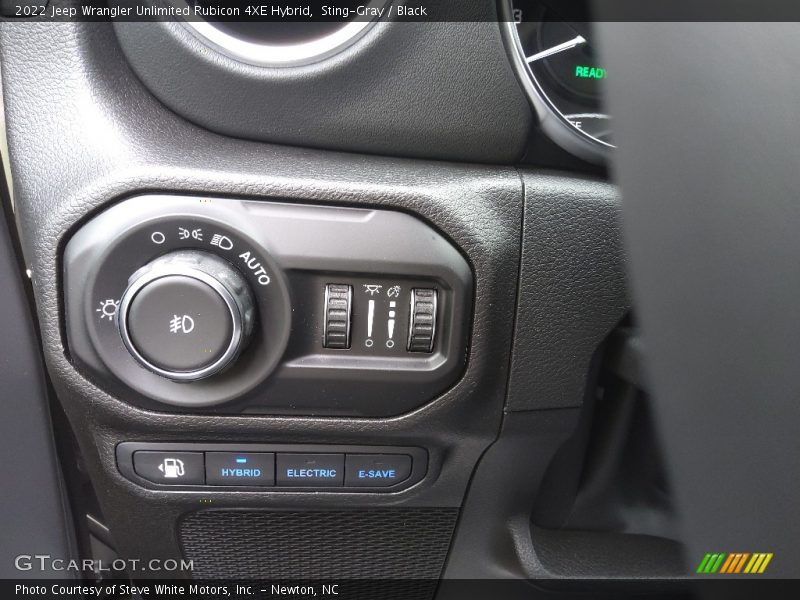 Controls of 2022 Wrangler Unlimited Rubicon 4XE Hybrid
