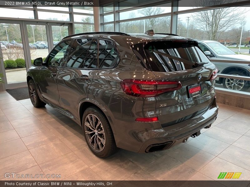 Dravit Grey Metallic / Black 2022 BMW X5 M50i