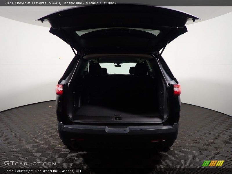 Mosaic Black Metallic / Jet Black 2021 Chevrolet Traverse LS AWD