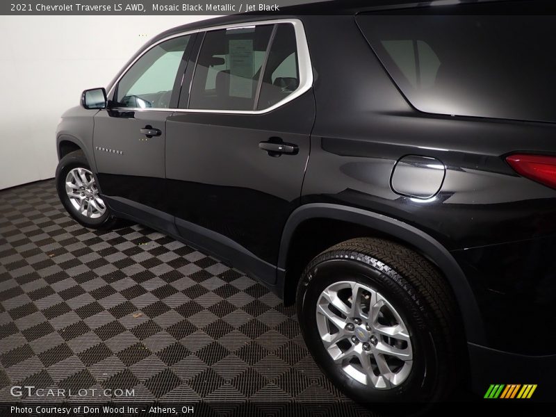 Mosaic Black Metallic / Jet Black 2021 Chevrolet Traverse LS AWD