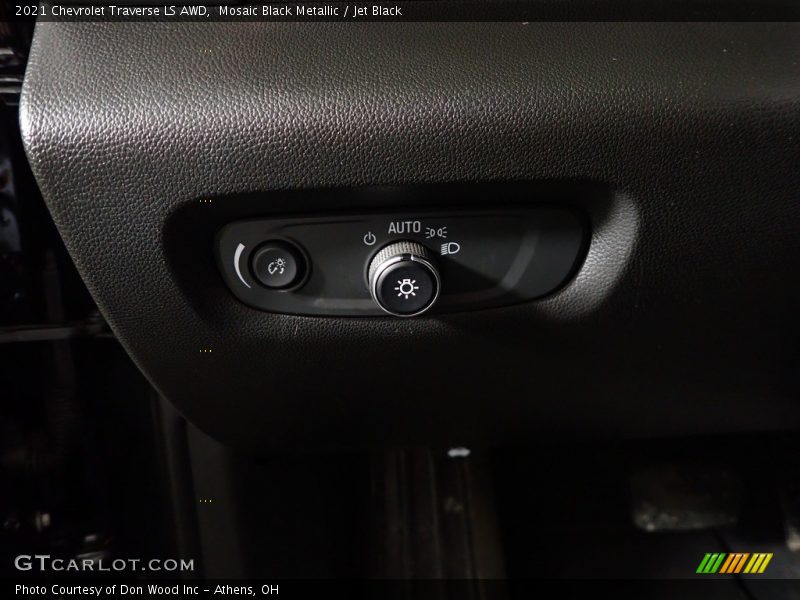 Mosaic Black Metallic / Jet Black 2021 Chevrolet Traverse LS AWD