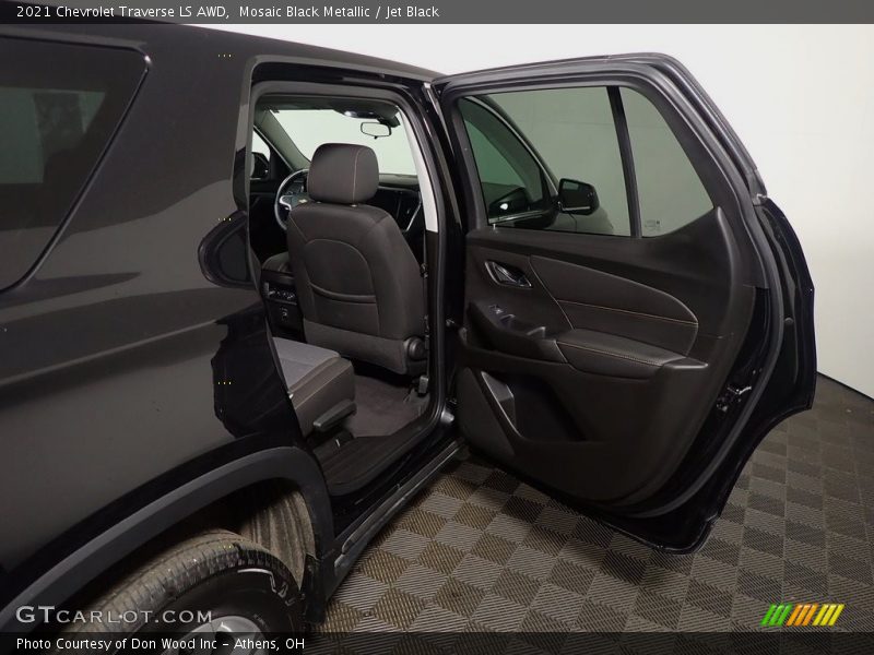 Mosaic Black Metallic / Jet Black 2021 Chevrolet Traverse LS AWD