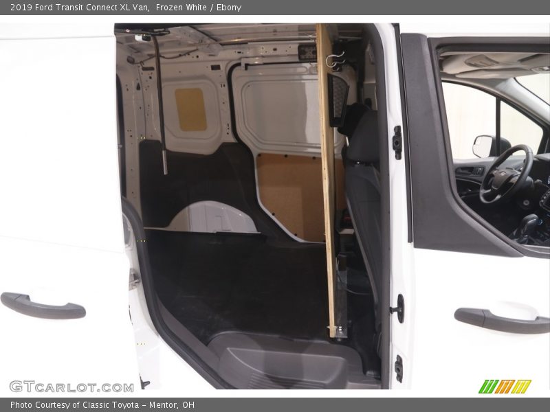 Frozen White / Ebony 2019 Ford Transit Connect XL Van