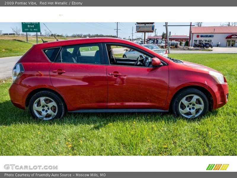 Red Hot Metallic / Ebony 2009 Pontiac Vibe