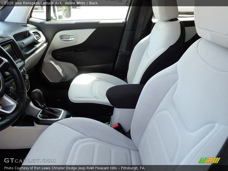 Alpine White / Black 2018 Jeep Renegade Latitude 4x4