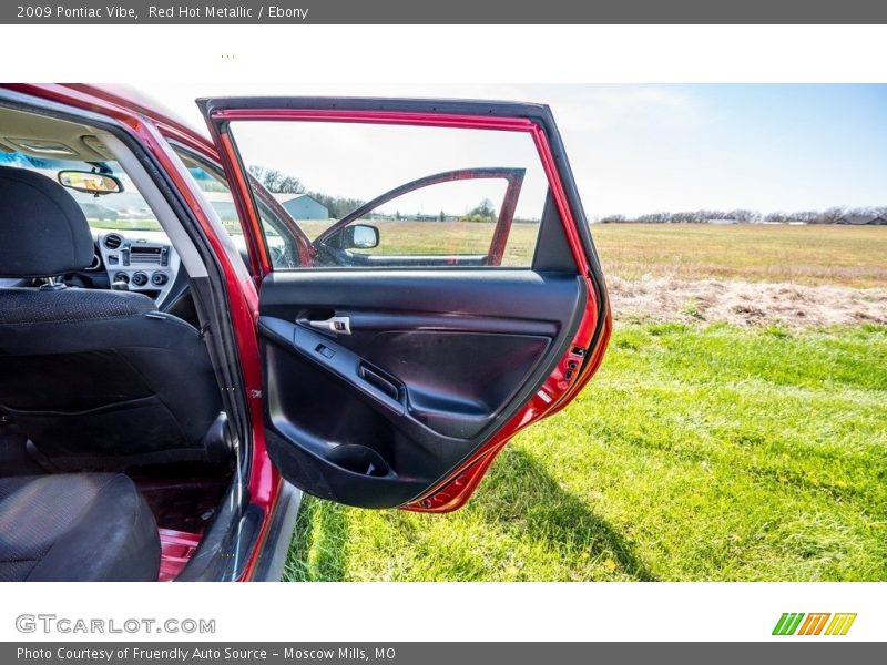 Red Hot Metallic / Ebony 2009 Pontiac Vibe