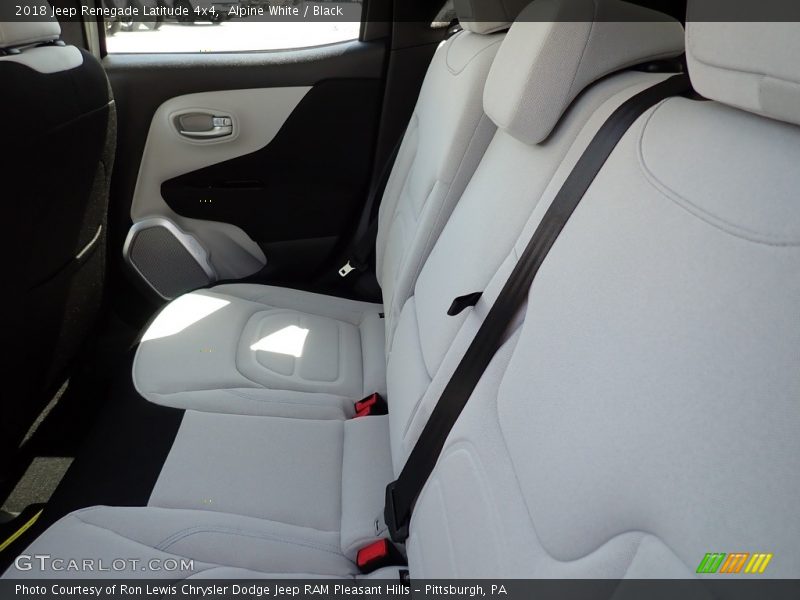 Alpine White / Black 2018 Jeep Renegade Latitude 4x4
