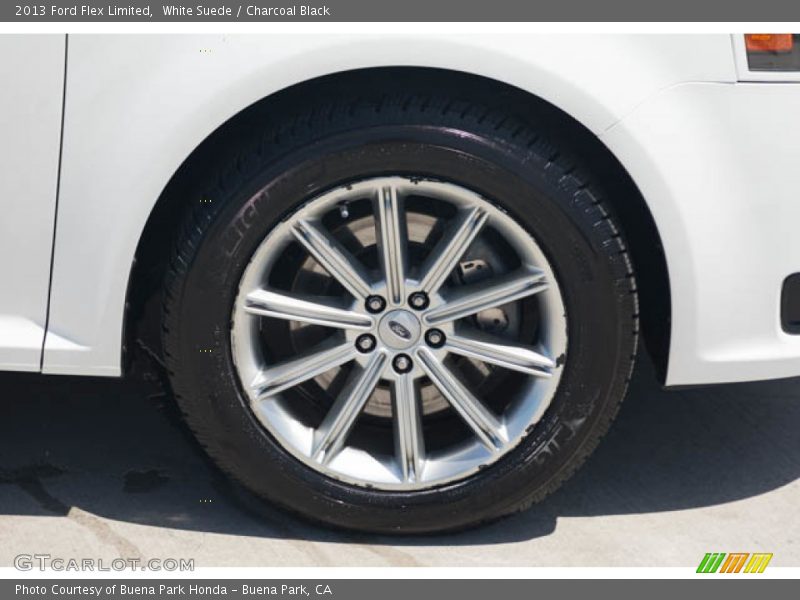 White Suede / Charcoal Black 2013 Ford Flex Limited