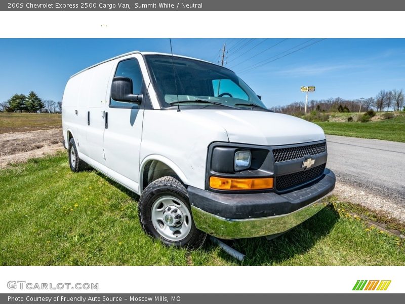 Summit White / Neutral 2009 Chevrolet Express 2500 Cargo Van