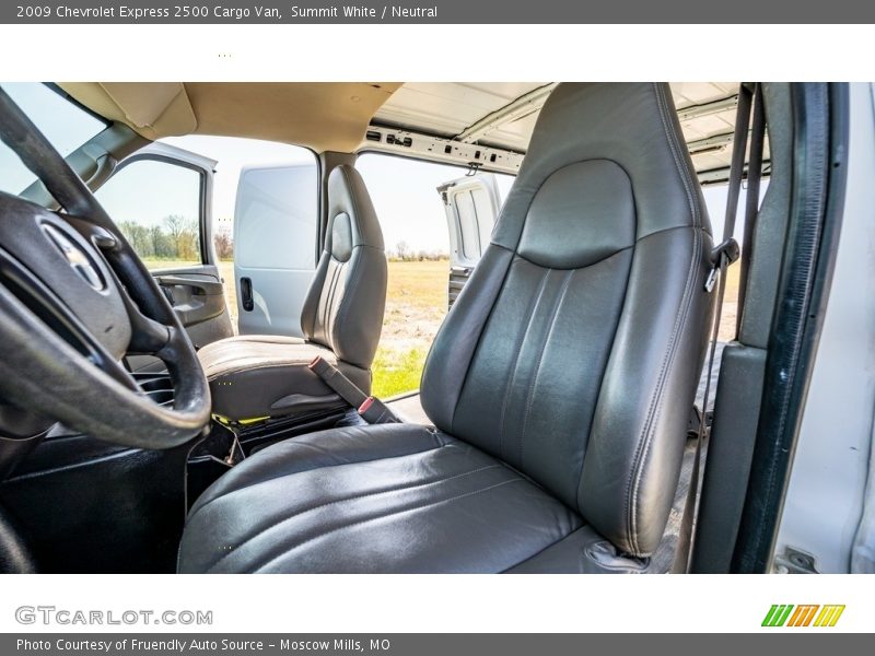 Summit White / Neutral 2009 Chevrolet Express 2500 Cargo Van