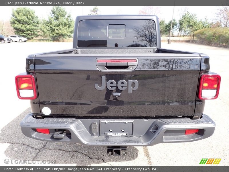 Black / Black 2022 Jeep Gladiator Altitude 4x4