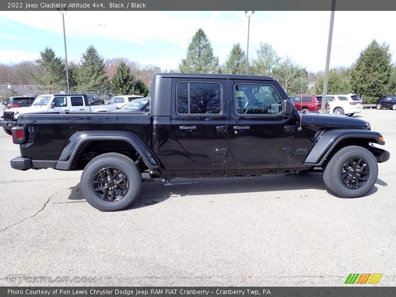 Black / Black 2022 Jeep Gladiator Altitude 4x4