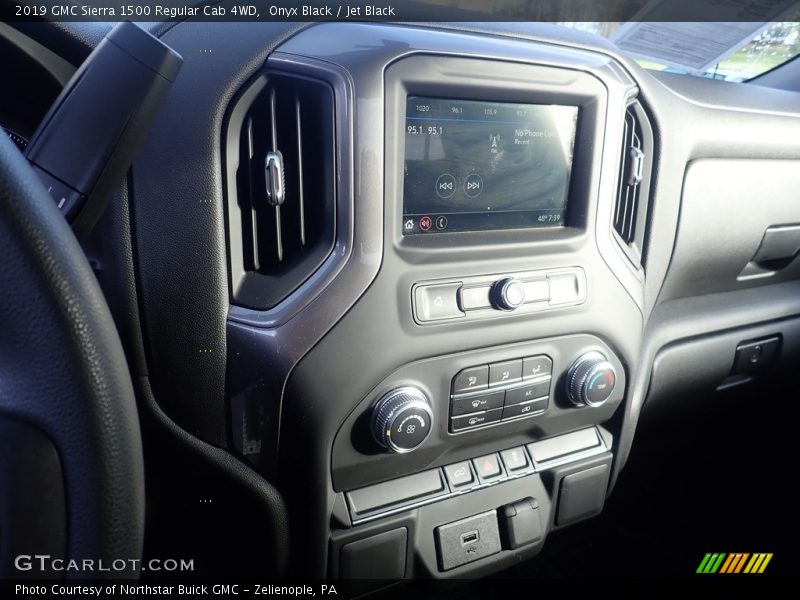 Onyx Black / Jet Black 2019 GMC Sierra 1500 Regular Cab 4WD