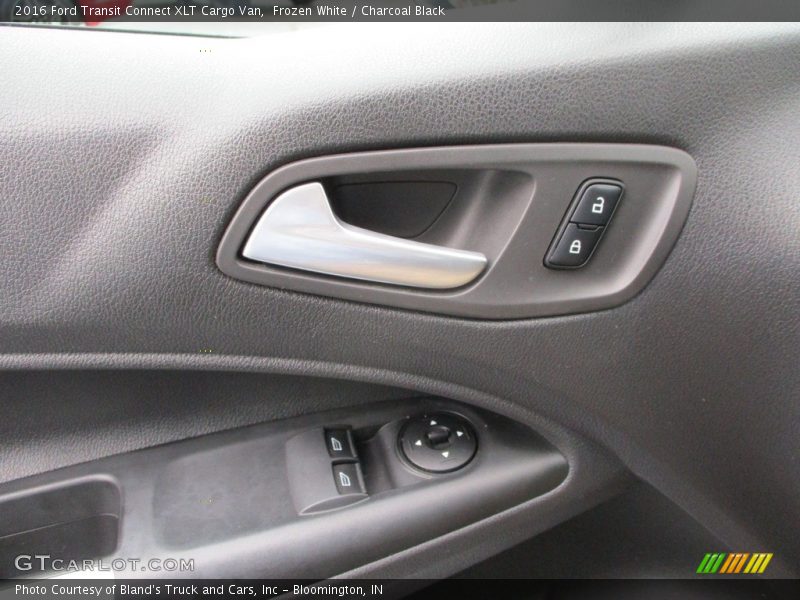 Frozen White / Charcoal Black 2016 Ford Transit Connect XLT Cargo Van