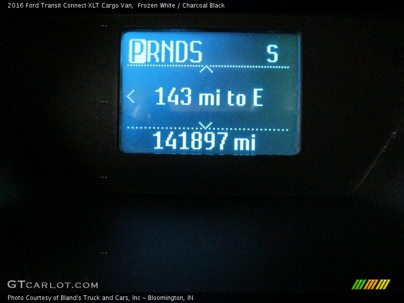Frozen White / Charcoal Black 2016 Ford Transit Connect XLT Cargo Van