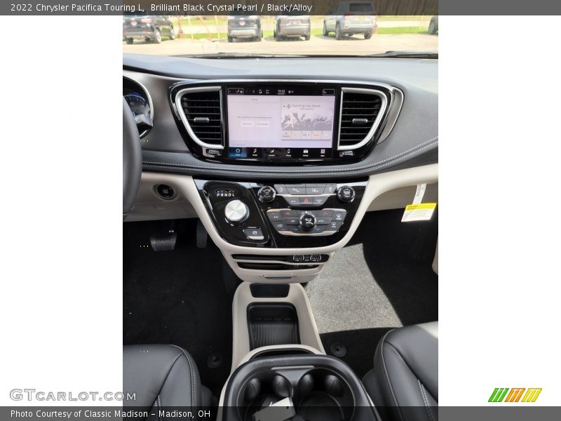 Brilliant Black Crystal Pearl / Black/Alloy 2022 Chrysler Pacifica Touring L