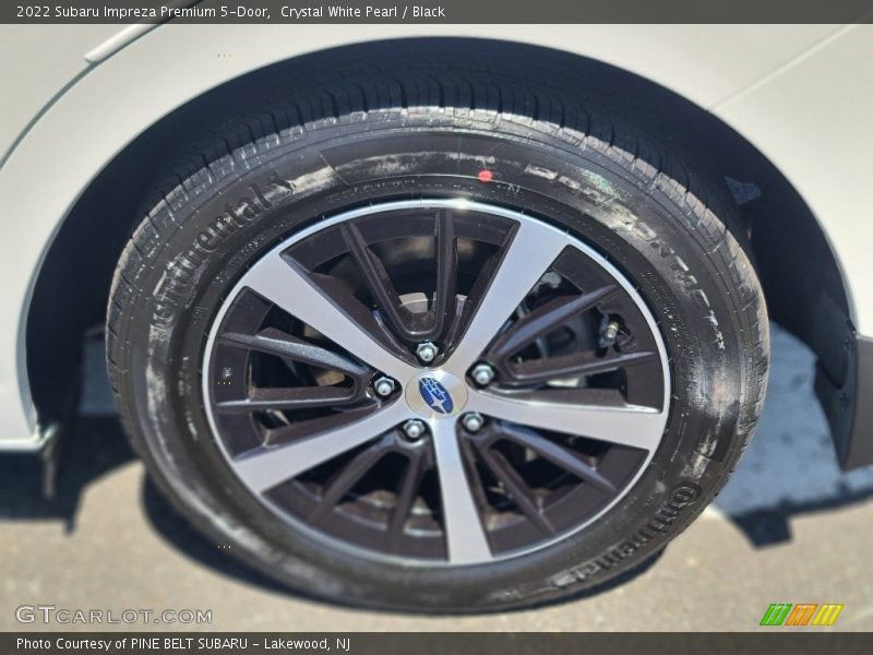 Crystal White Pearl / Black 2022 Subaru Impreza Premium 5-Door