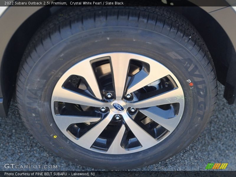 Crystal White Pearl / Slate Black 2022 Subaru Outback 2.5i Premium