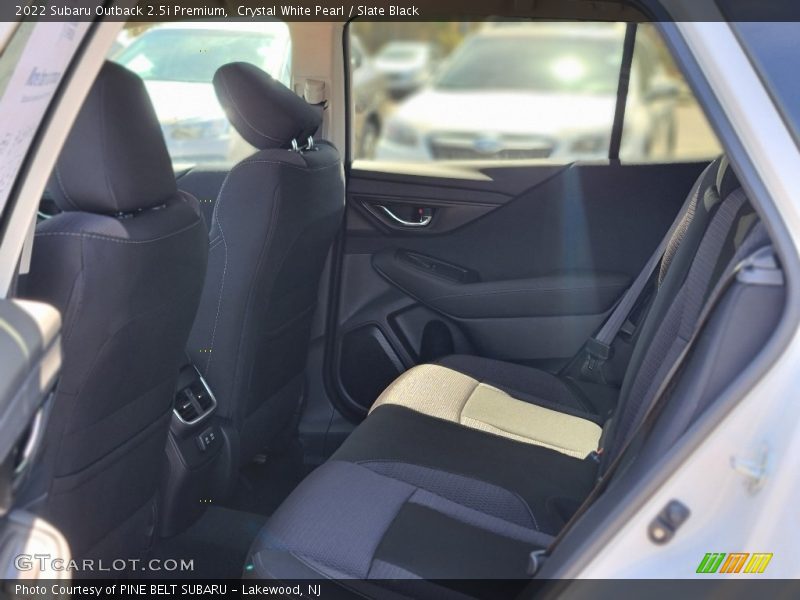 Crystal White Pearl / Slate Black 2022 Subaru Outback 2.5i Premium