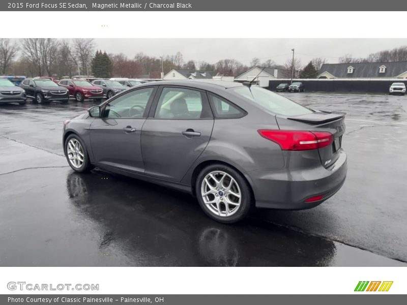 Magnetic Metallic / Charcoal Black 2015 Ford Focus SE Sedan
