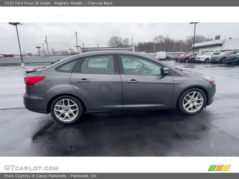 Magnetic Metallic / Charcoal Black 2015 Ford Focus SE Sedan