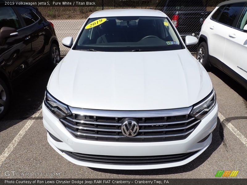 Pure White / Titan Black 2019 Volkswagen Jetta S